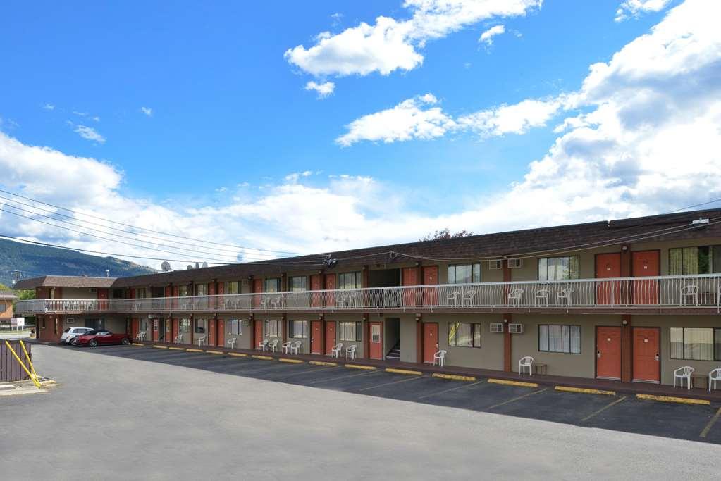 Canadas Best Value Inn&Suites-Vernon Extérieur photo