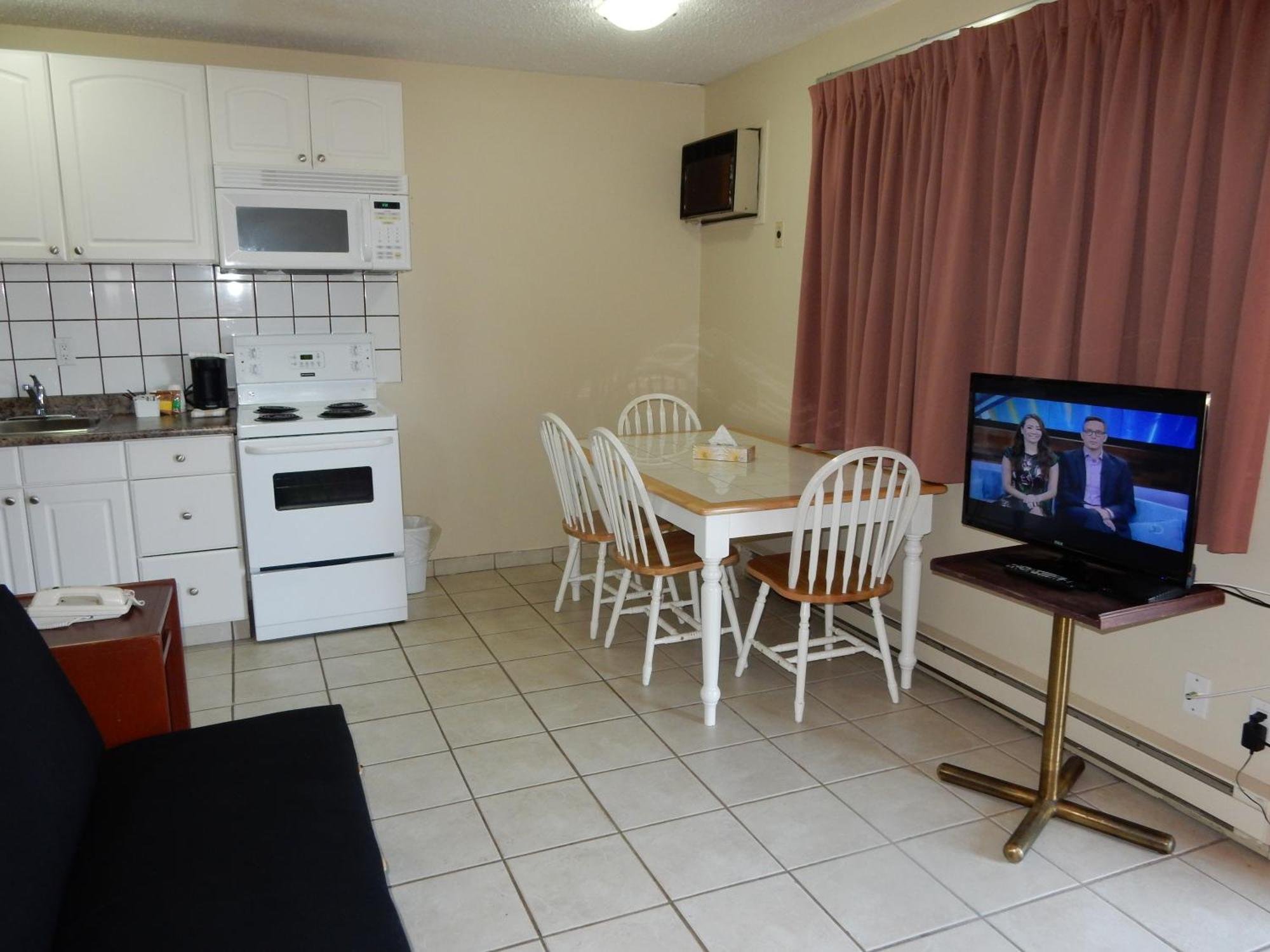 Canadas Best Value Inn&Suites-Vernon Chambre photo
