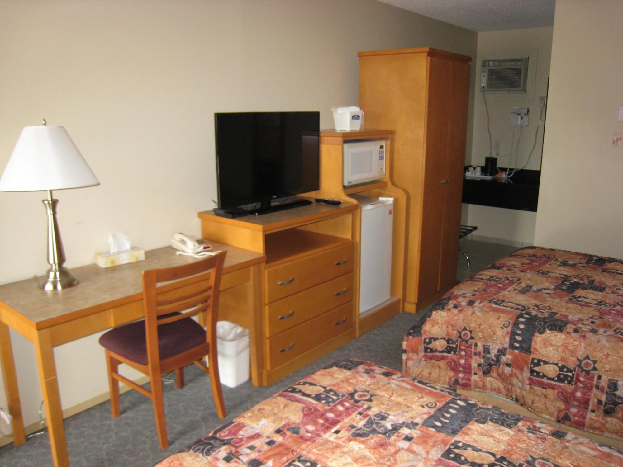 Canadas Best Value Inn&Suites-Vernon Chambre photo